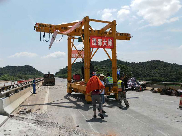 岳陽安泰起重設備有限公司,岳陽起重機,岳陽電梯安裝,岳陽起重電磁鐵